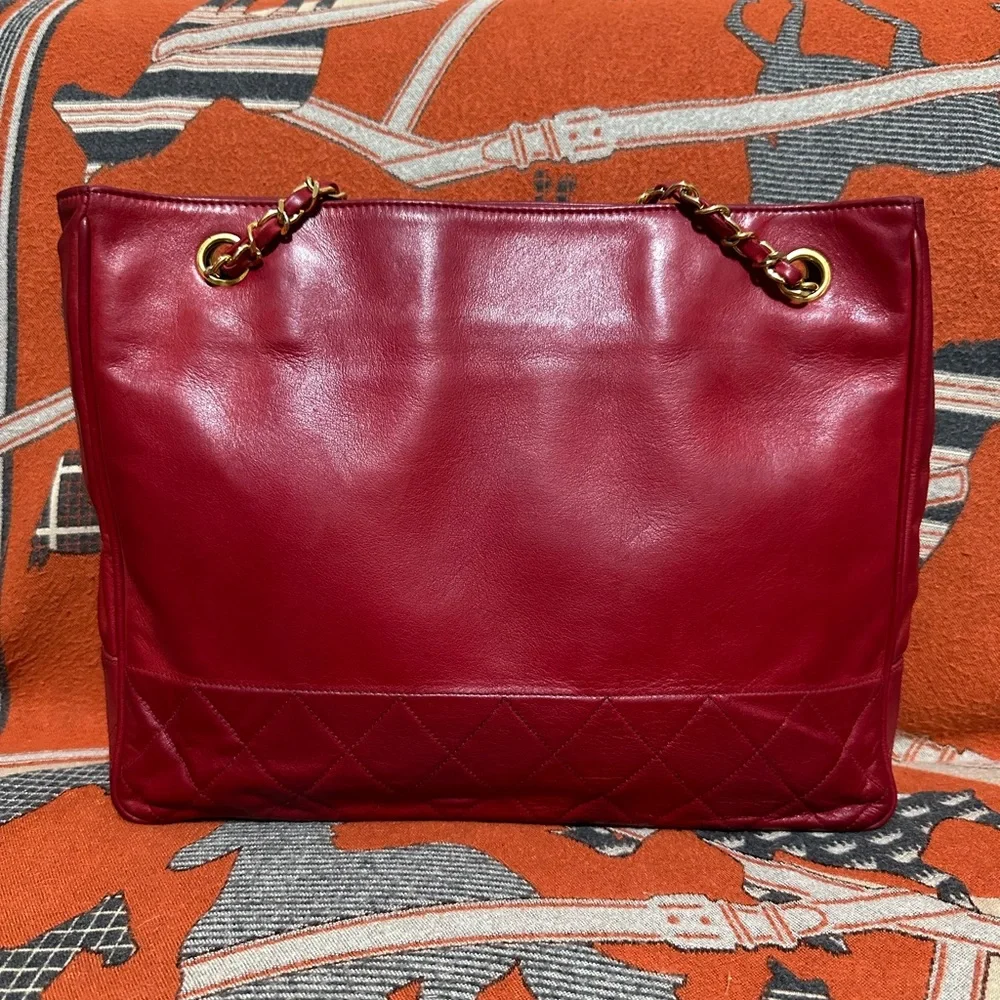 CHANEL❤️🌟0827460 VINTAGE BORDEAUX/RED  LAMBSKIN ALL LEATHER TOTE BAG⭐️ - Picture 3 of 12